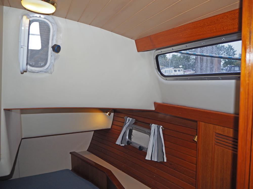 Aft cabin, Accommodation